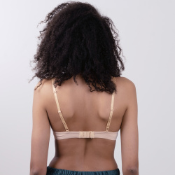 Leilani_Akela_BH_back