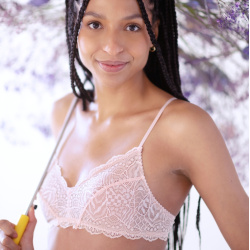 leilani_lingerie_kiana_bralette